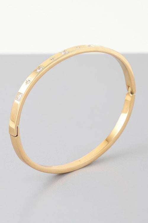 Cubic Star Embedded Cuff Bracelet